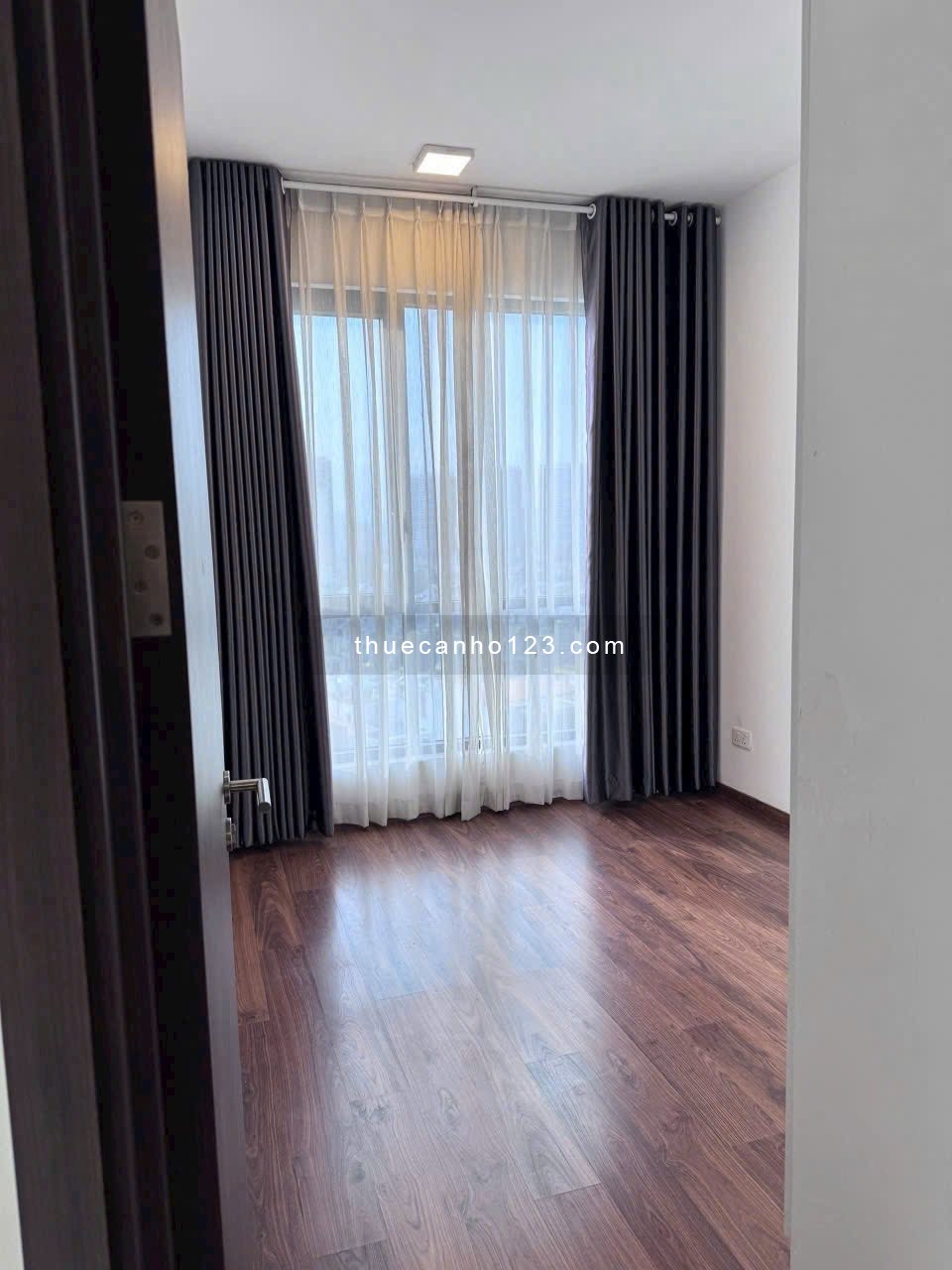 Cho thuê One Verandah – Căn 3PN cơ bản, view sông