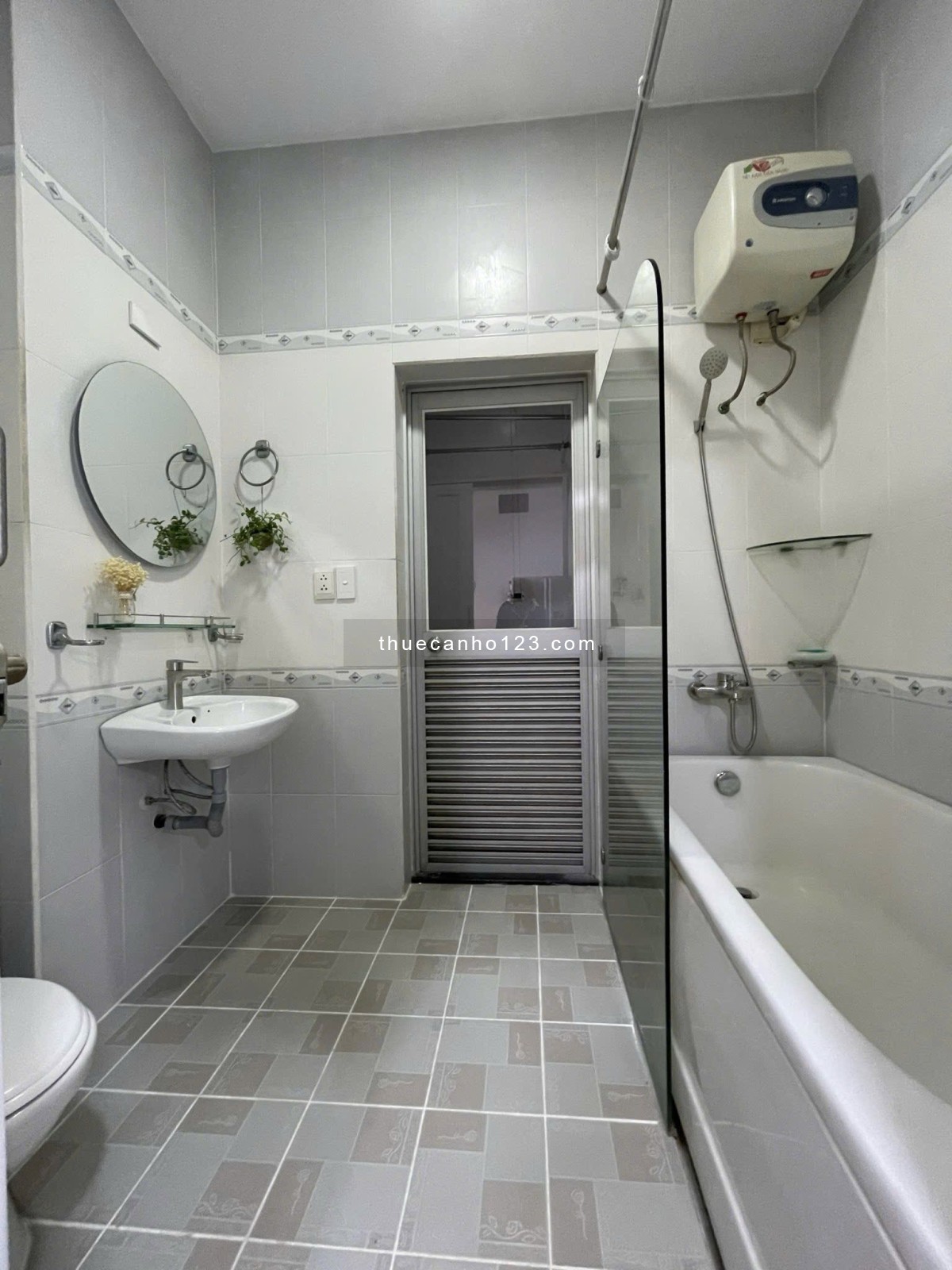 Cho thuê căn hộ Sky Garden 2 – View hồ bơi cực chill, block đẹp nhất