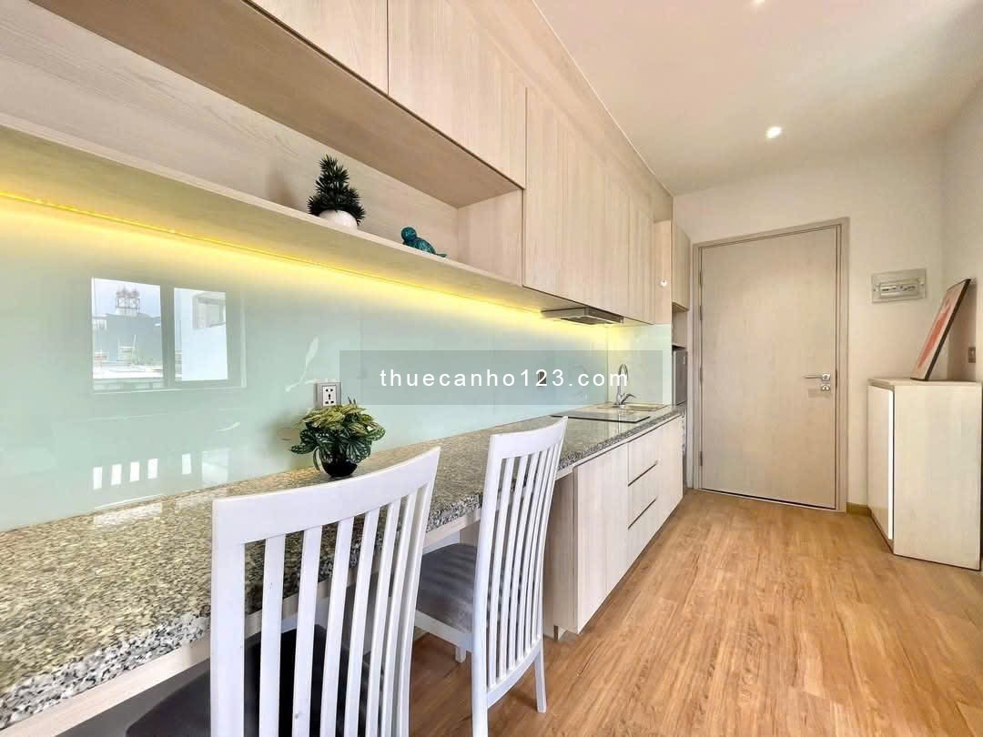Căn hộ 1PN tách bếp, full nội thất, máy giặt riêng, toà nhà thanh máy, gần Hoàng Sa, Trường Sa, Q1,3