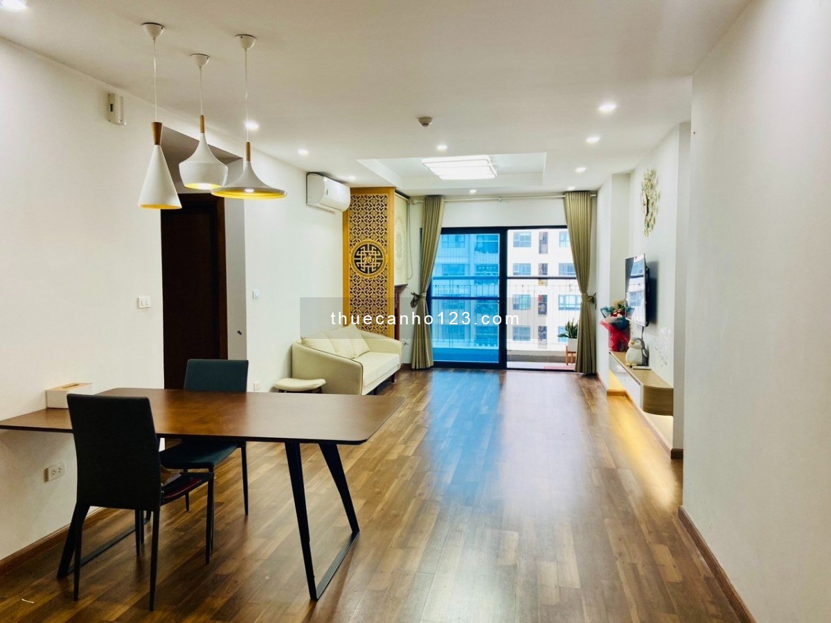 Cho thuê căn hộ chung cư Ngoại Giao Đoàn 2-3 phòng, vào ở ngay.