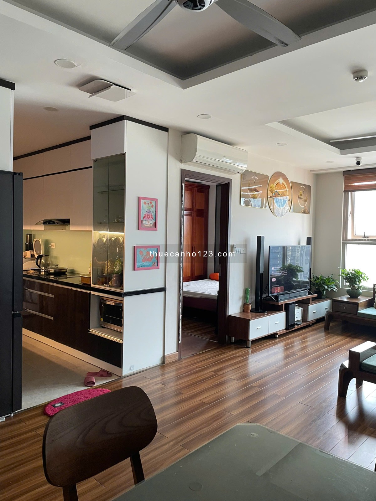 Cho thuê căn hộ chung cư quận bắc từ liêm. 95m2. 2 pn. full nội thất.