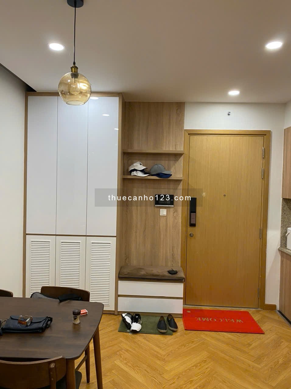 Cho thuê căn hộ theo yêu cầu Vista Verde 1PN: 14tr, 2PN: 17tr, 3PN: 25tr từ NTCB đến full NT