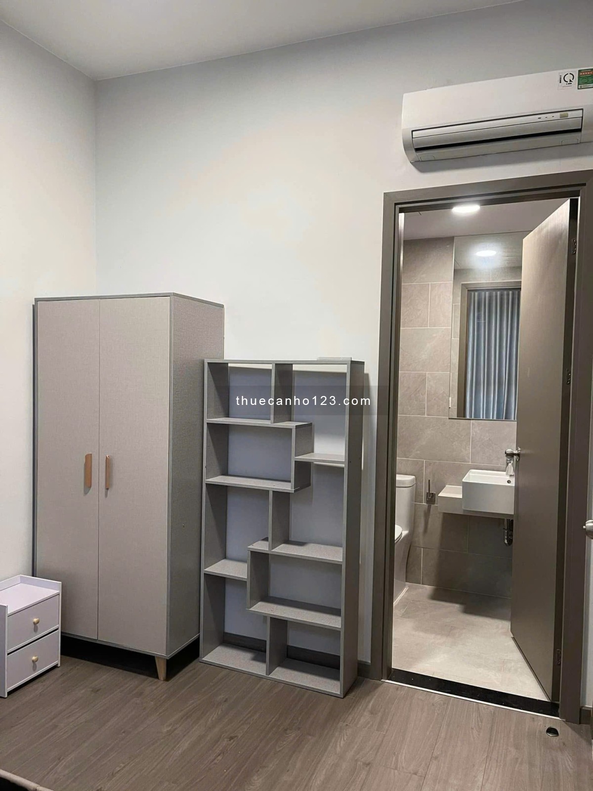 Chung cư Phú Thạnh - Tân Phú căn 2p ngủ, rộng 83m2 giá 10tr