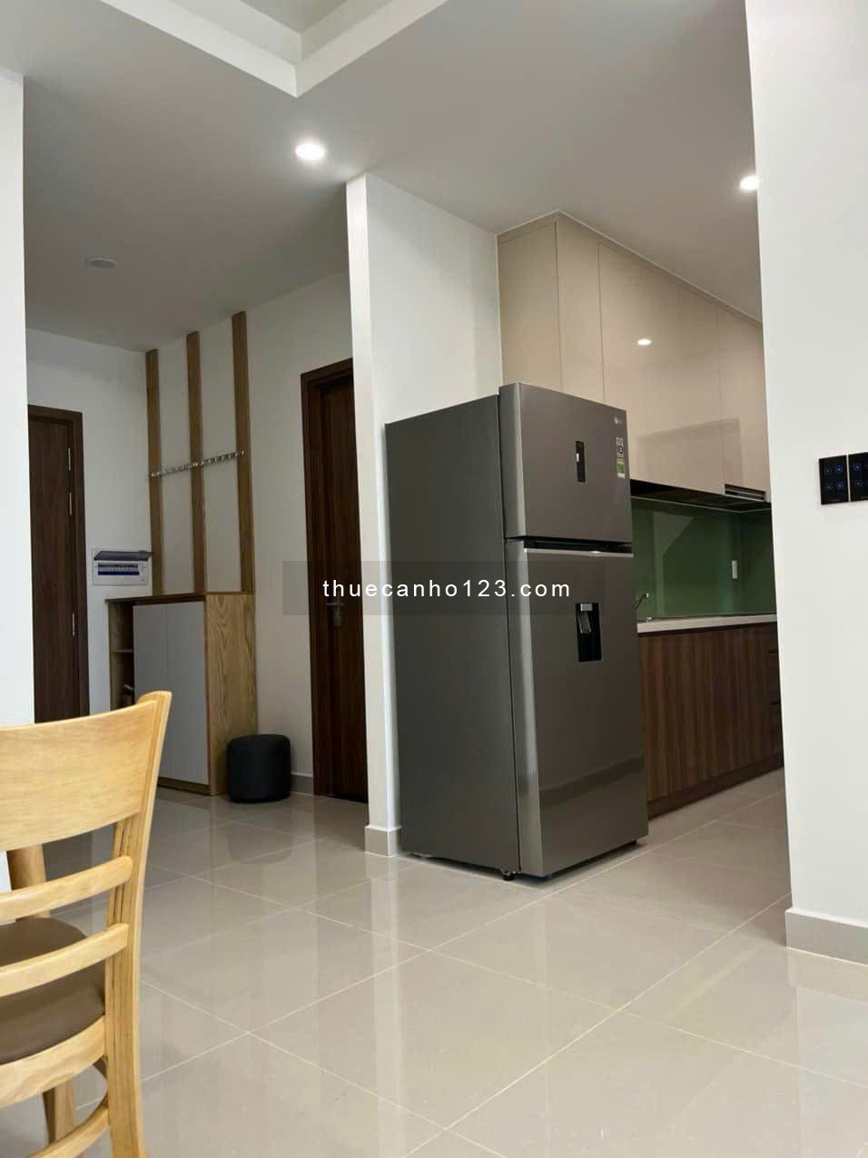 Căn hộ 81m2, 2p ngủ, NTCC, C/c Bàu Cát, Tân Bình chỉ 13tr/th