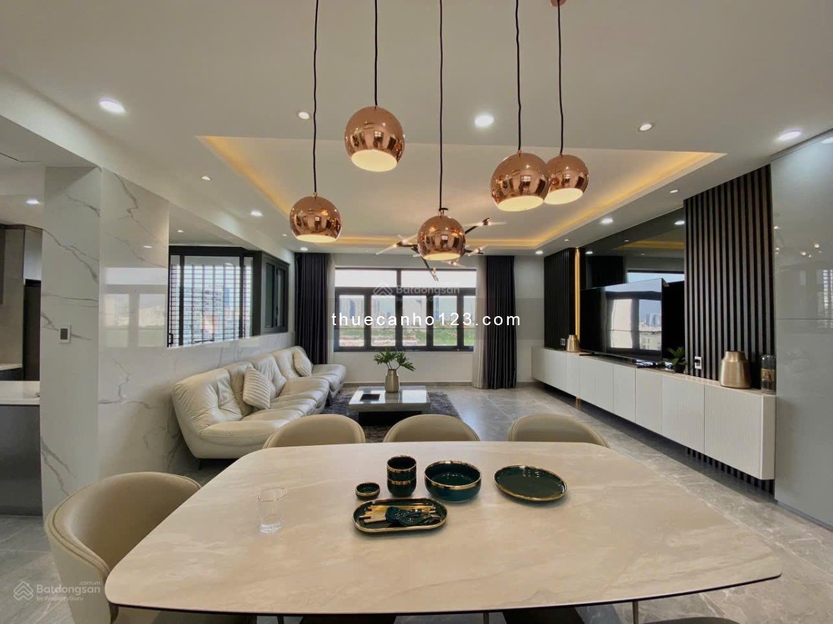 Cho Thuê Căn Hộ Scenic Valley 2PN, 2WC, nội thất đầy đủ, nhà đẹp, view hồ bơi