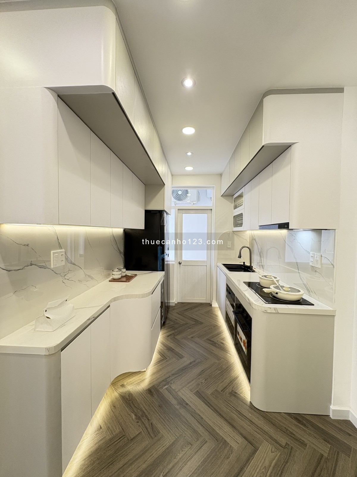 Cho thuê căn hộ Sky Garden PMH 2PN - 3 PN, DT 56-88m2, giá từ 15 - 30 triệu / tháng