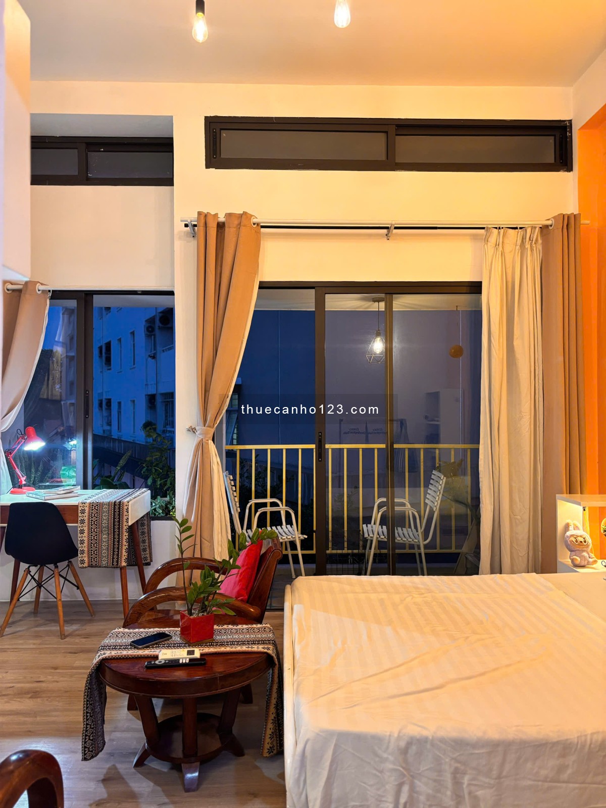 Cho thuê căn hộ balcony đường Phan Văn Hân gần cầu Điện Biên Phủ, cầu Thị Nghè Bình Thạnh