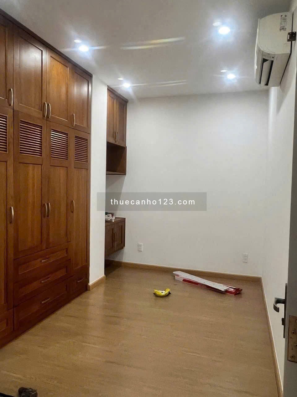 Chung cư Saigon Tower, Thoại Ngọc Hầu, TP: 85m2, 2pn 2wc ban công 9tr