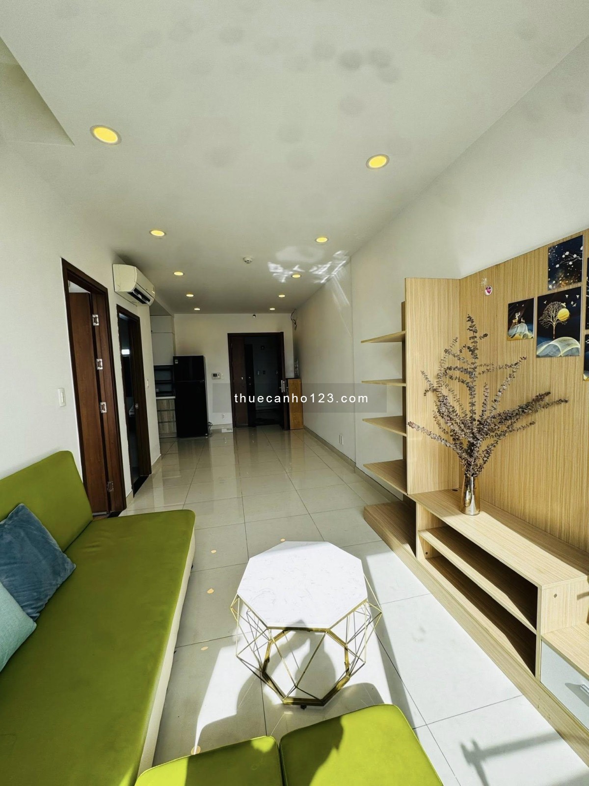 The Botanica, Phổ Quang, Tân BÌnh: 80m2, 2p ngủ, có nội thất, 17tr