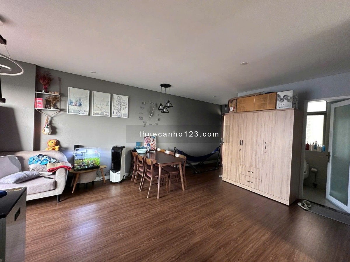 Cho thuê chung cư Phúc Yên 2 PN, DT 90m2 nội thất cao cấp giá 10Tr/th