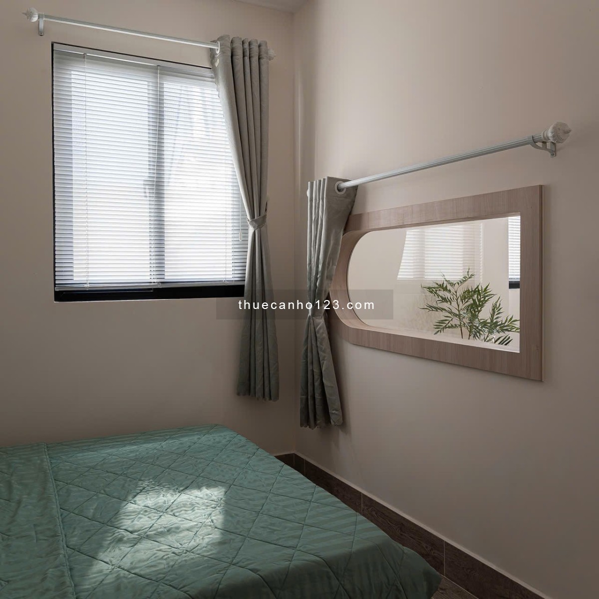 Căn Hộ 1 Phòng Ngủ Full Nội Thất, Thoáng Mát, Thang Máy, Giặt Riêng. Ngay Ngã Tư Hàng Xanh.