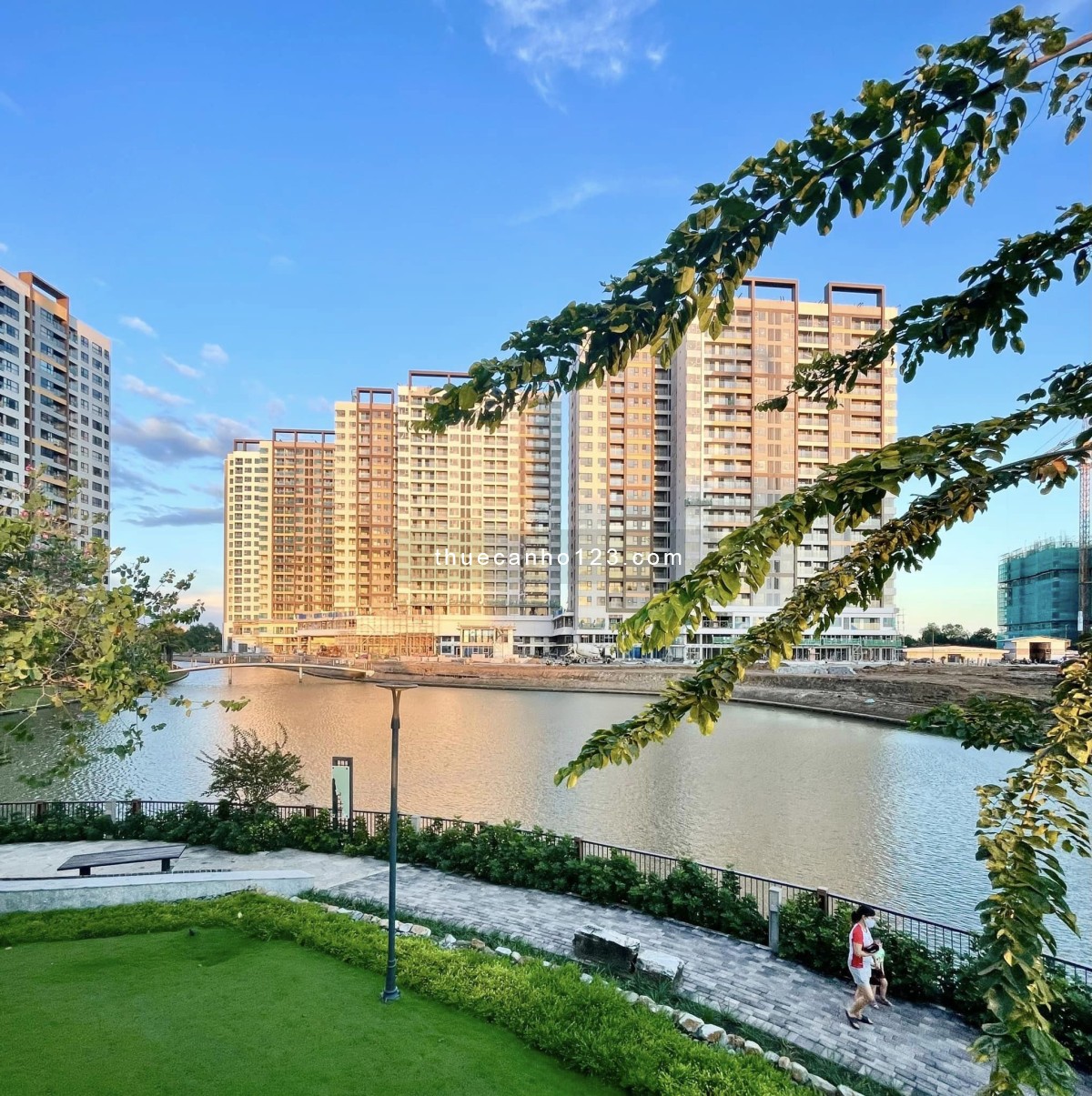 Cho thuê Căn hộ Mizuki Park 3Pn, Máy Lạnh, Máy Nước Nóng, Dọn Vào Ở Ngay !