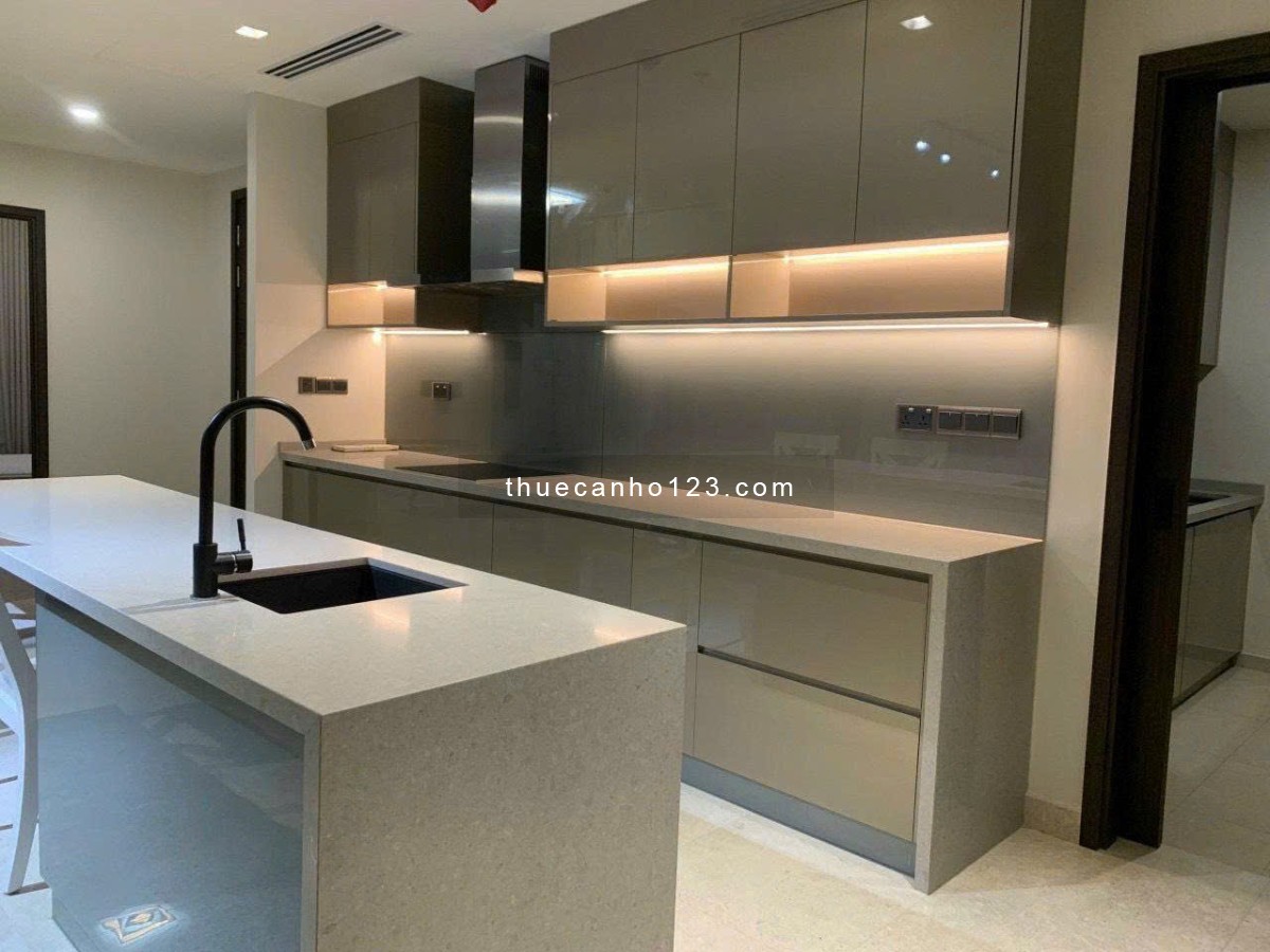 Duy nhất 1 căn 4PN trực diện sông, có thang máy riêng giá 5000USD. Nội thất cơ bản tại Q2 Thảo Điền