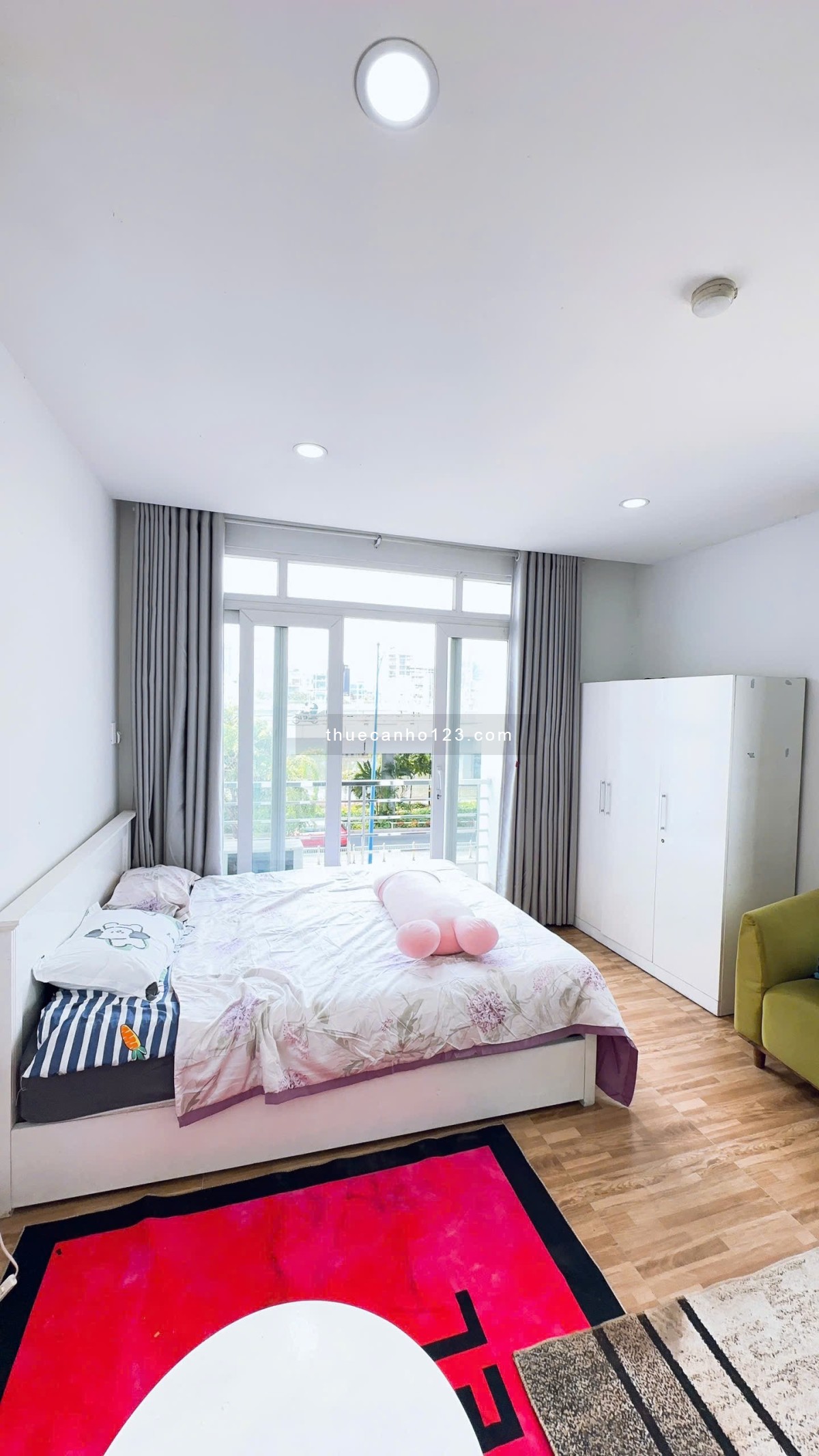 Cho thuê studio mặt tiền Bến Vân Đồn ngay cầu Calmette, Đh Luật, Đh Nguyễn Tất Thành