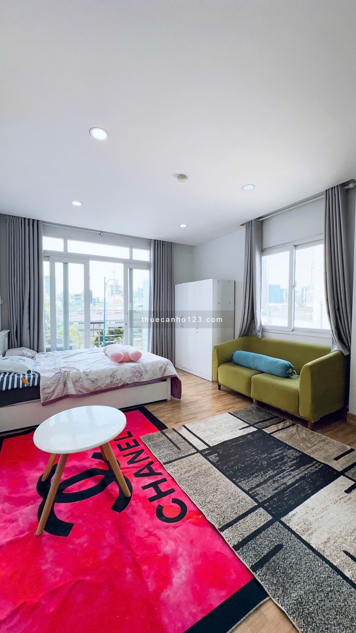 Cho thuê studio mặt tiền Bến Vân Đồn ngay cầu Calmette, Đh Luật, Đh Nguyễn Tất Thành