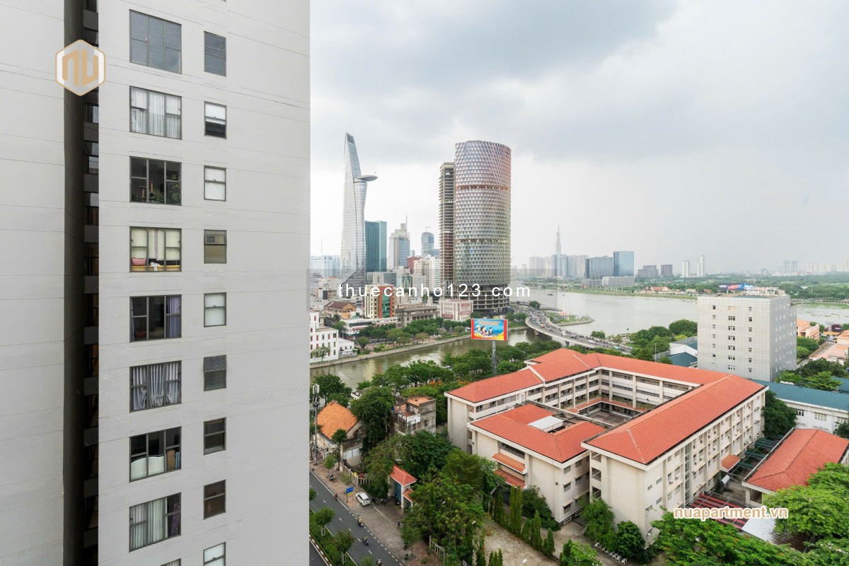 Cho thuê căn hộ studio đẹp - Saigon Royal, quận 4