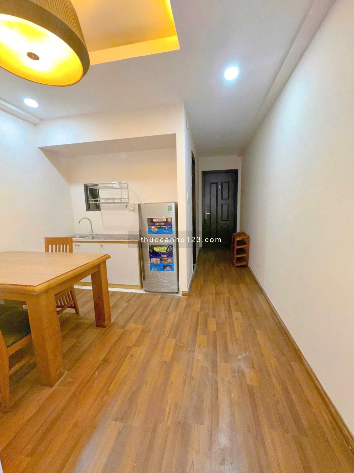 Căn hộ 1pn rộng 40m2 cửa sổ lớn ngay trung tâm quận tân bình gần ga t3 cv hoàng văn thụ khu k300