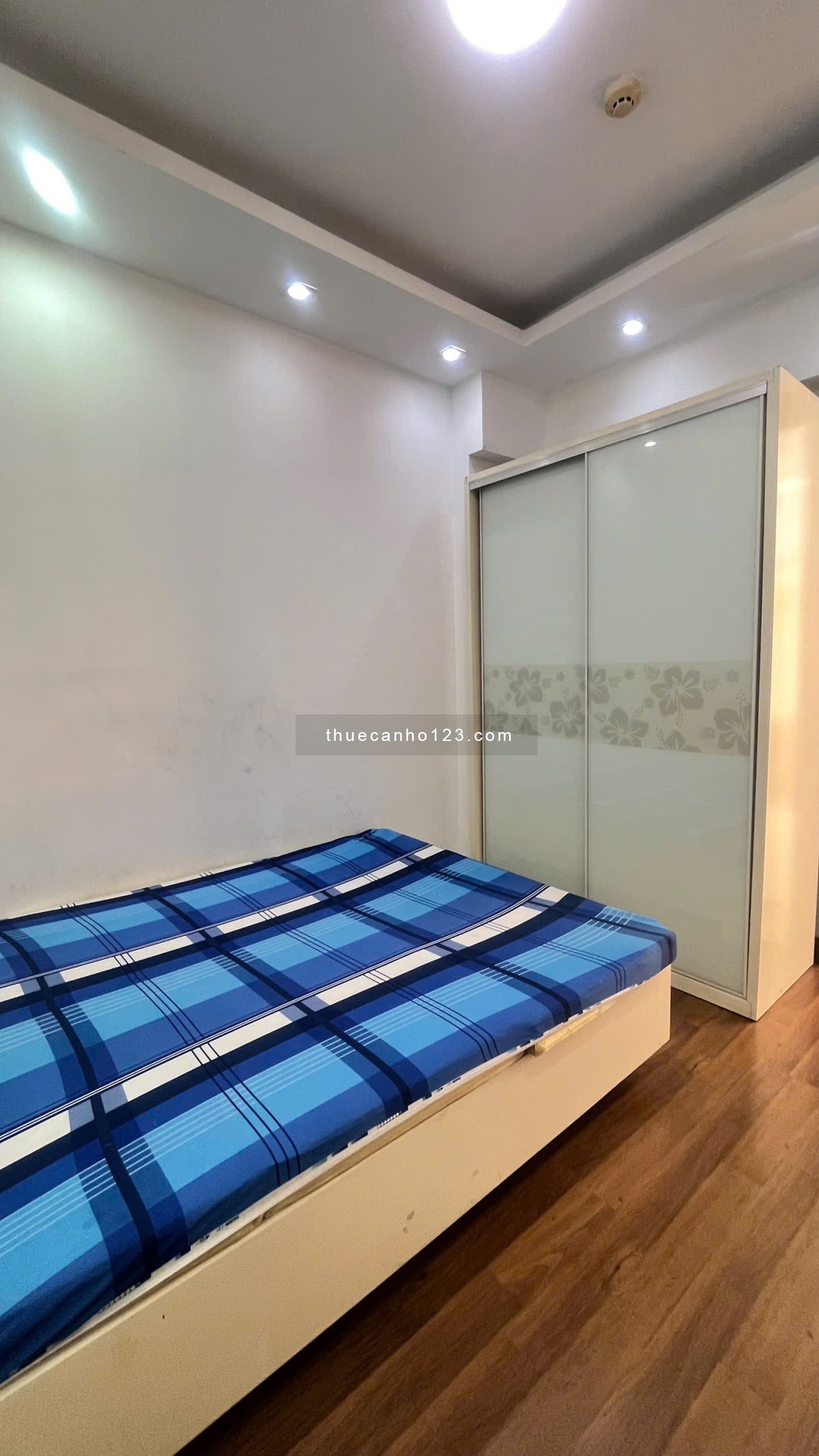 Cho thuê Ruby Celadon City Tân Phú: 70m2, 2pn 2wc, Nội thất đầy đủ, giá 12.5tr/th.LH: 0981170149 Văn