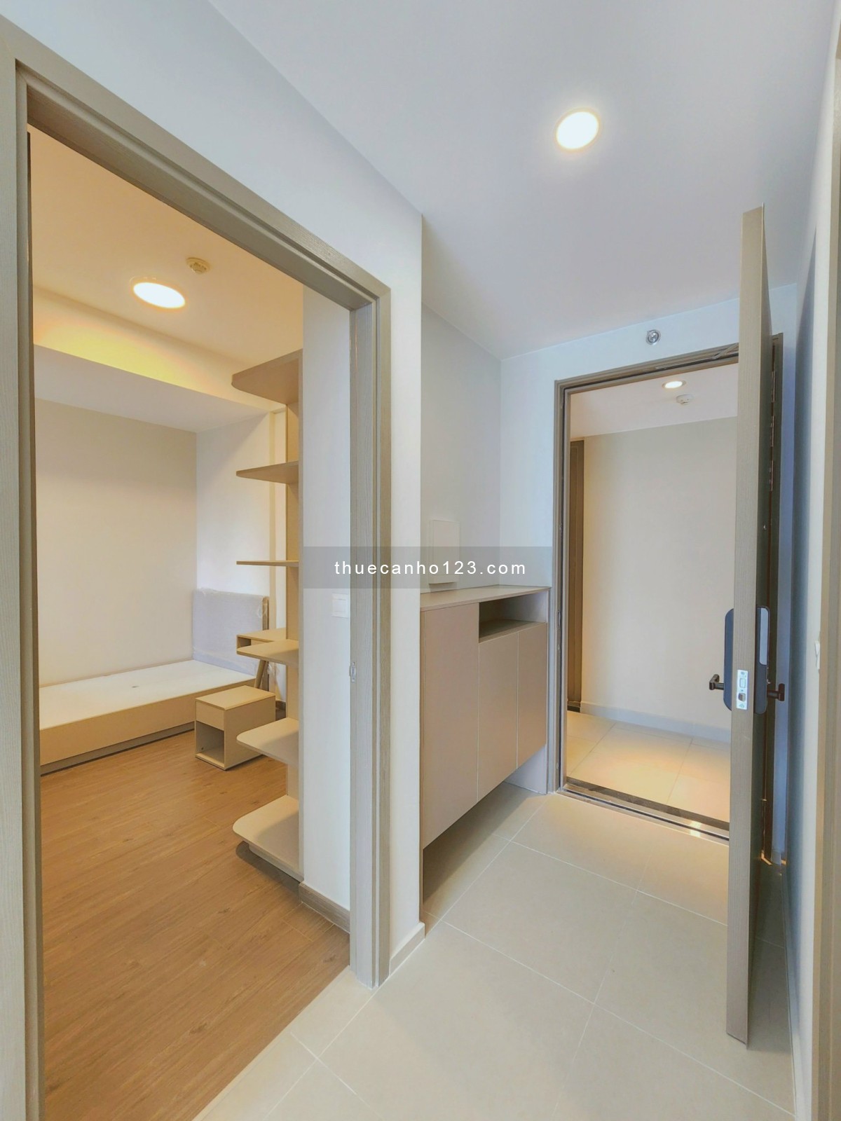 Cho Thuê West Gate 7tr Căn 2PN 2WC – Nội Thất Giường, Tủ, Bàn, Máy Nước Nóng, Bếp