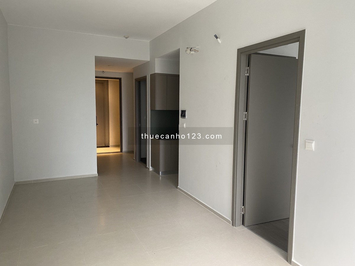 Cho Thuê West Gate 7tr Căn 2PN 2WC – Nội Thất Giường, Tủ, Bàn, Máy Nước Nóng, Bếp