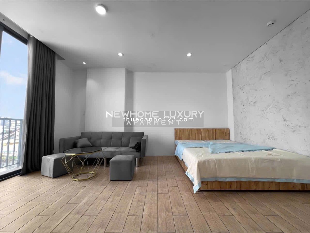 Cho thuê căn hộ Balcony _ Thang máy Lê Văn Sỹ gần cầu Công Lý _ Bờ kè Hoàng Sa _ nhà thờ Ba Chuông