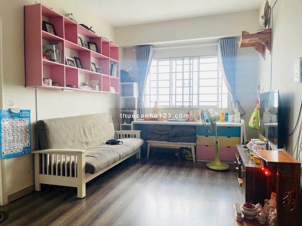 Cho thuê chung cư Bàu Cát, Tân BÌnh căn 2p ngủ, có nội thất giá 10,5tr/th