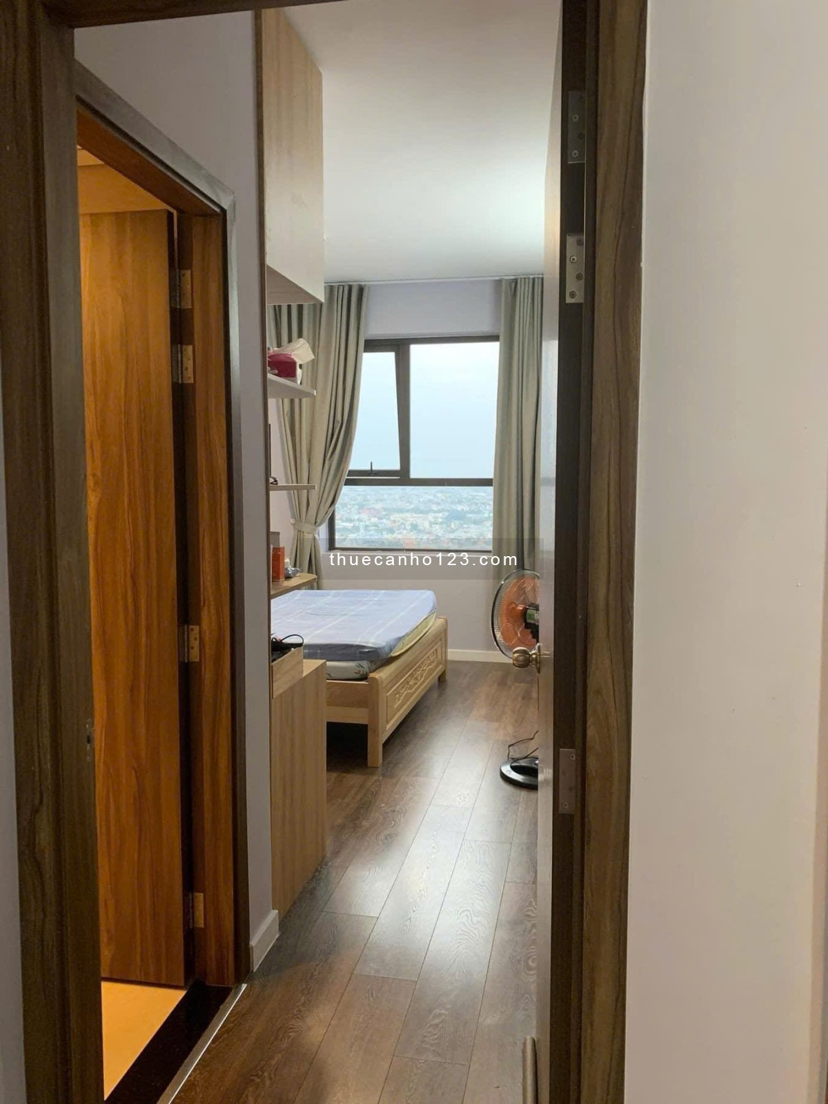 Cho thuê căn 2p ngủ giá 10tr chung cư Phúc Yên- Phan Huy Ích