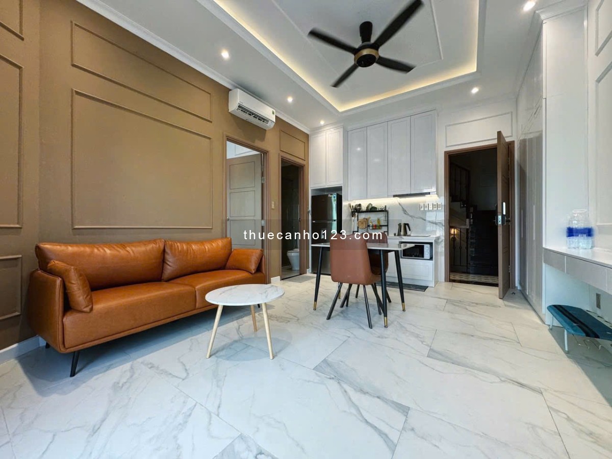 Hệ Thống Căn Hộ 1Pn Ban Công Cửa Sổ Thoáng Mát, Full Nội Thất Cao Cấp, Vị Trí Sầm Uất Bậc Nhất SG