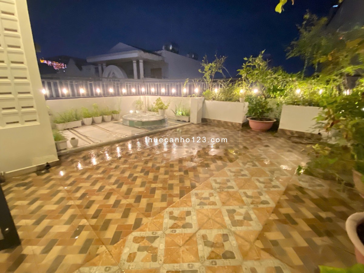 Căn hộ ban công siêu rộng full nội thất gần ga t3 cv Hoàng Văn Thụ quận Tân Bình