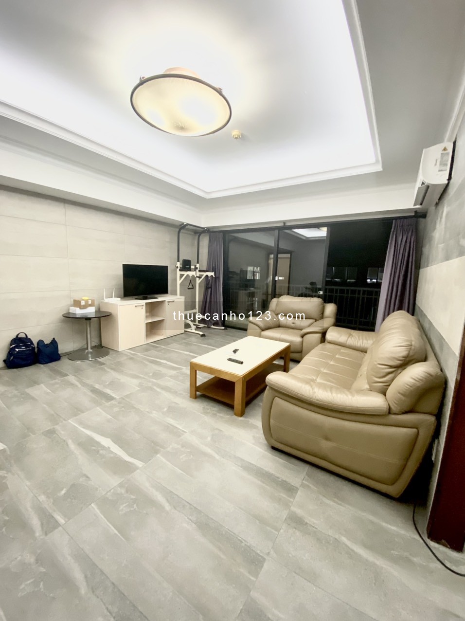 Cho thuê CH Cantavil Q.2( 120m,3pn ,full giá Quá Rẻ 20 tr) Phí Quản lý thấp, lầu cao.Có ban công lớn