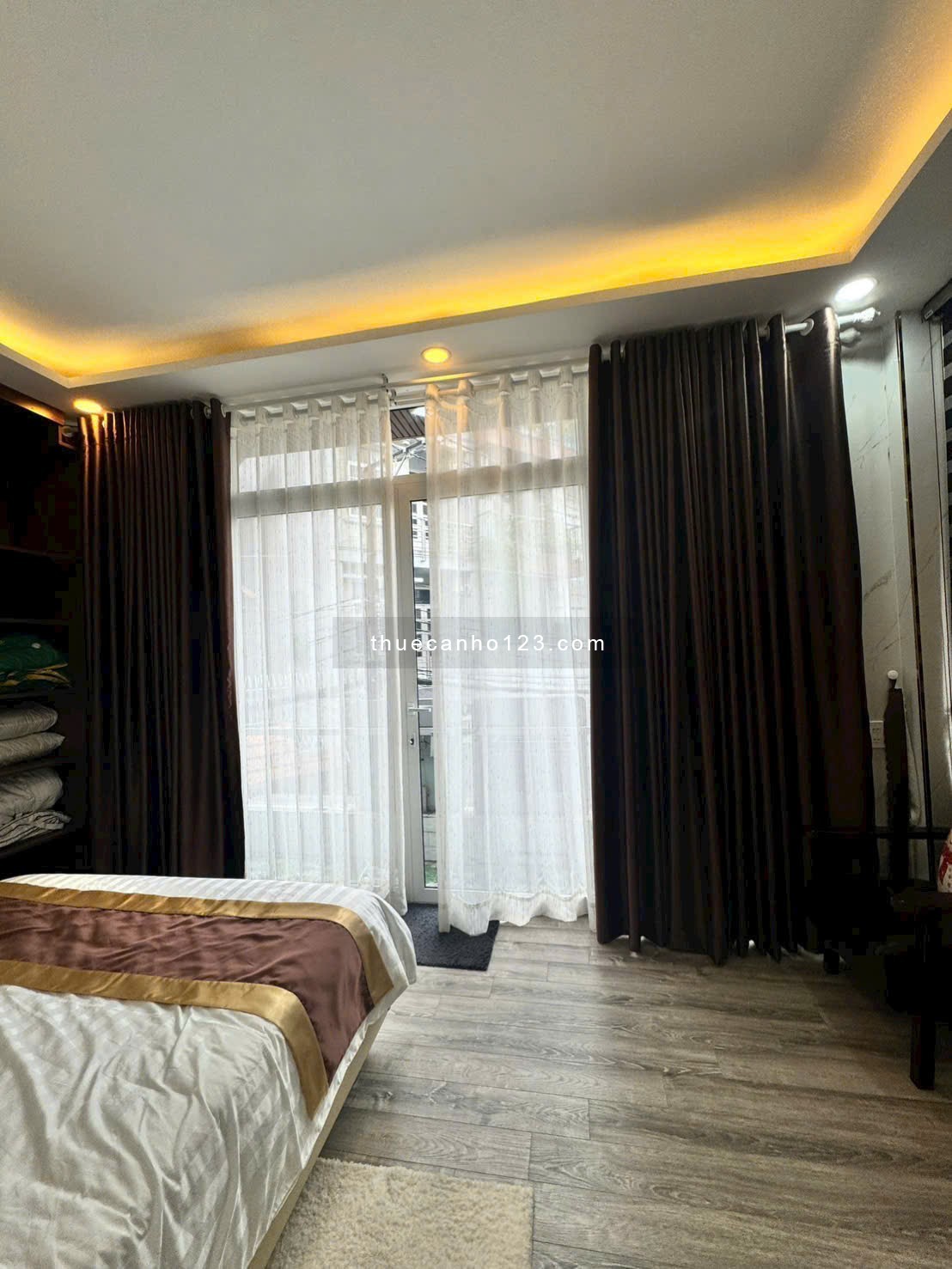 Cho thuê căn hộ 1 phòng ngủ Tân Bình full nội thất gần sân bay Tân Sơn Nhất