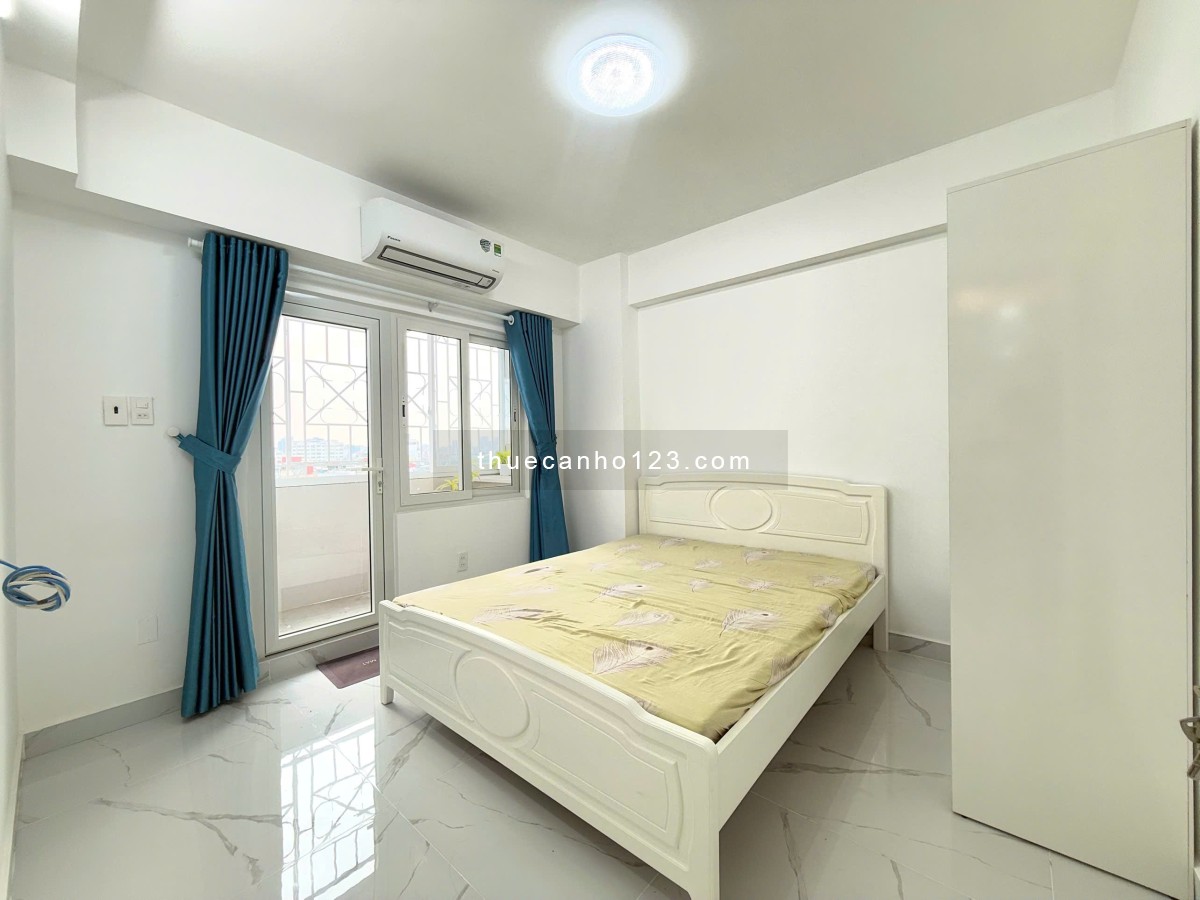 Cho Thuê Căn Hộ 2PN ~70m2 Nội Thất Mới 100% Giáp Quận 1, Gần Phan Xích Long Công Viên Lê Văn Tám