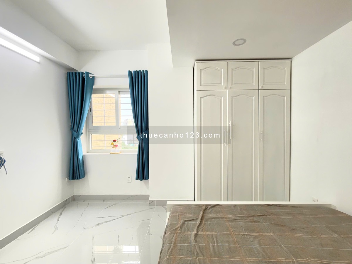 Cho Thuê Căn Hộ 2PN ~70m2 Nội Thất Mới 100% Giáp Quận 1, Gần Phan Xích Long Công Viên Lê Văn Tám