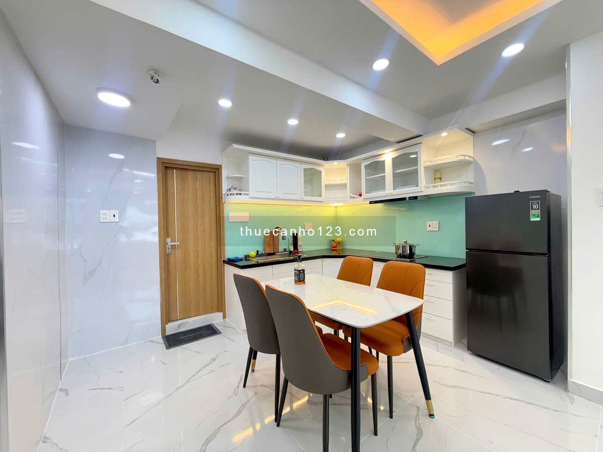 Cho Thuê Căn Hộ 2PN ~70m2 Nội Thất Mới 100% Giáp Quận 1, Gần Phan Xích Long Công Viên Lê Văn Tám