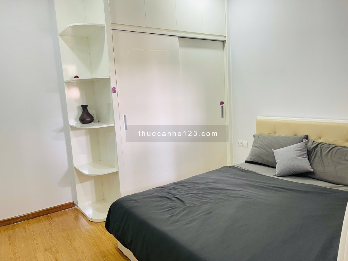 Thue Goldview - Quận 4 cho thuê căn hộ 2PN 2WC