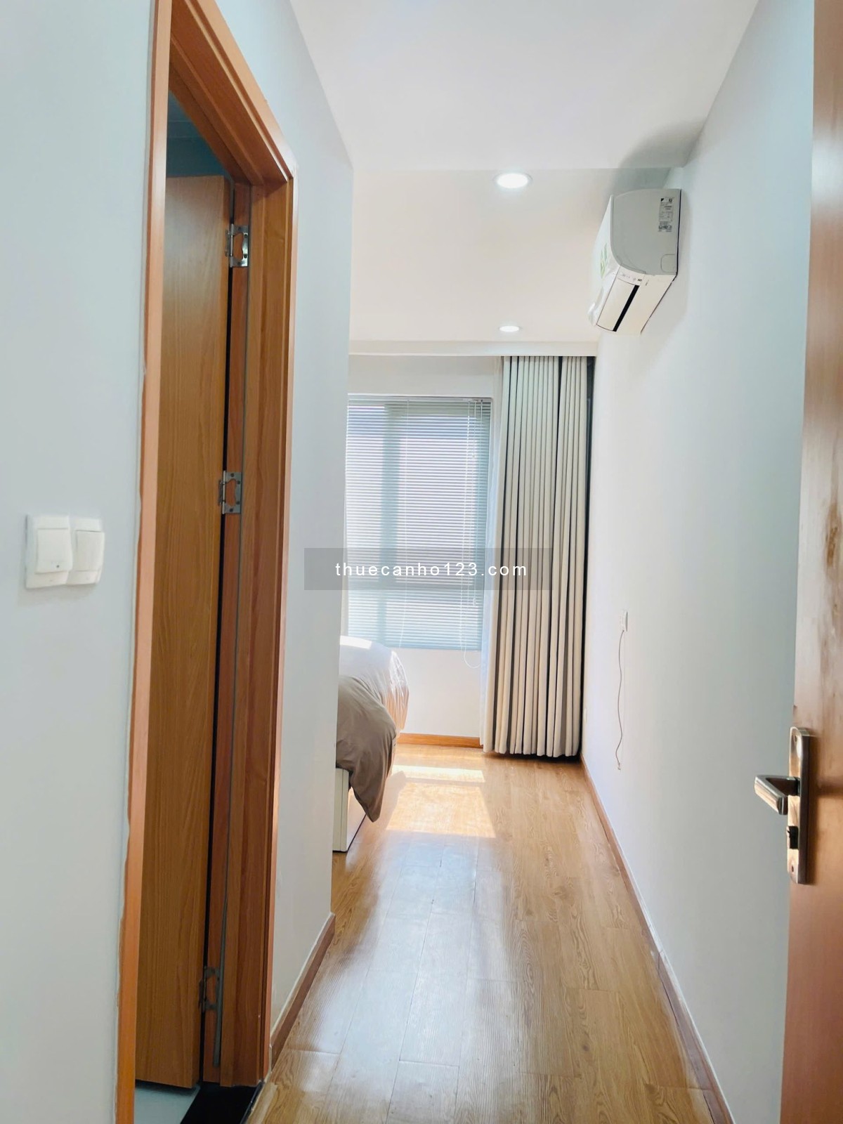 Thue Goldview - Quận 4 cho thuê căn hộ 2PN 2WC