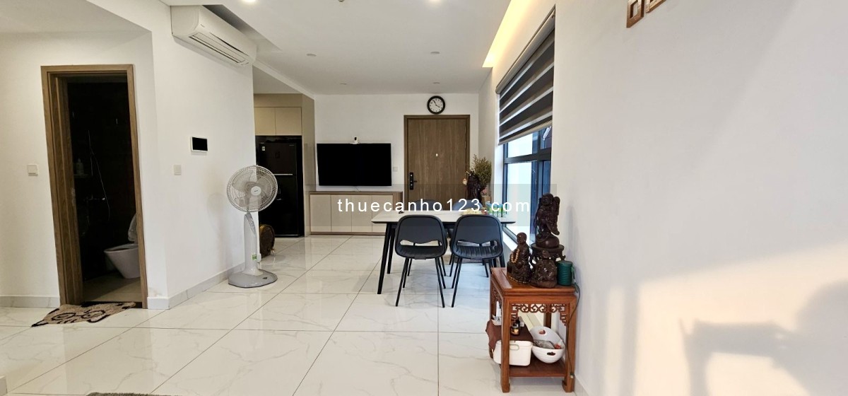 Cho thuê căn góc 2PN, 88m2, 22tr , nội thất full , có ô xe hơi, bao PQL Diamond Plus Celadon City