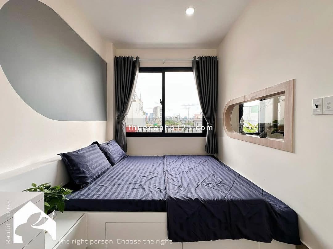 Khai trương căn hộ 1 phòng ngủ riêng, ban công 45m² – E-Town Cộng Hòa, toàn bộ nội thất mới 100%.