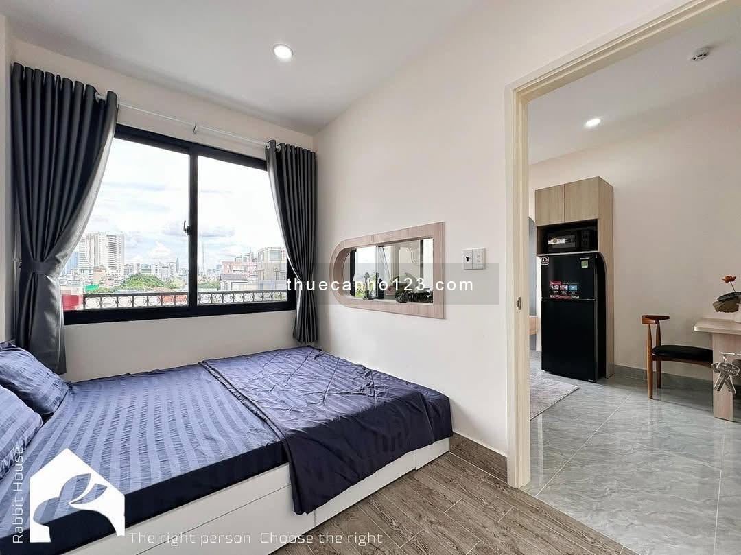 Khai trương căn hộ 1 phòng ngủ riêng, ban công 45m² – E-Town Cộng Hòa, toàn bộ nội thất mới 100%.