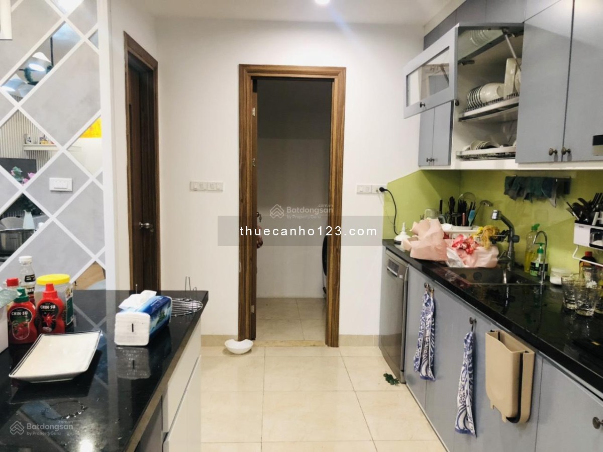 Cho thuê căn hộ cao cấp 2PN – Vinhomes Nguyễn Chí Thanh, Đống Đa, Hà Nội