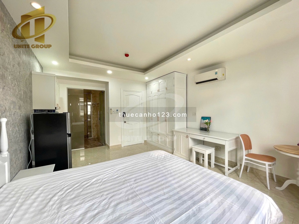 Căn hộ full nội thất Studio cửa sổ trời giáp Q4 , Q1 tại khu vực Quận 7