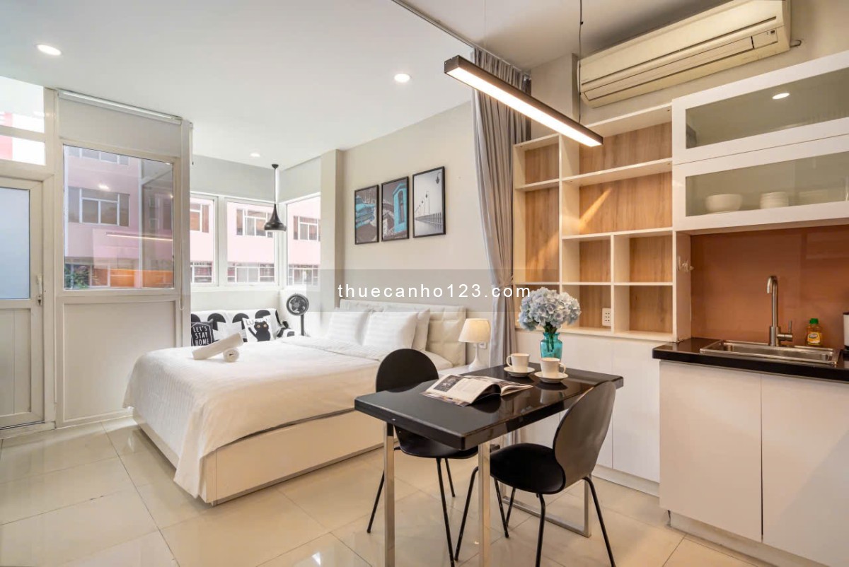 Căn Hộ Trung Tâm Đối Diện THE ADORA DYNASTY 40m2 Balcony/Cửa Sổ Gần Bùi Viện Chợ Bến Thành