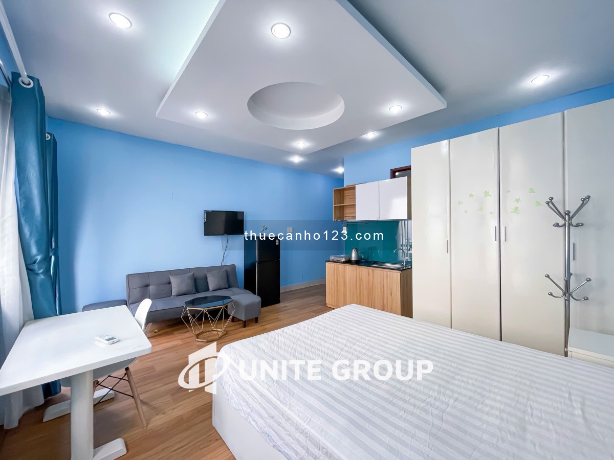 Căn hộ full nội thất Studio cửa sổ trời giáp Q4 , Q1 tại khu vực Quận 7