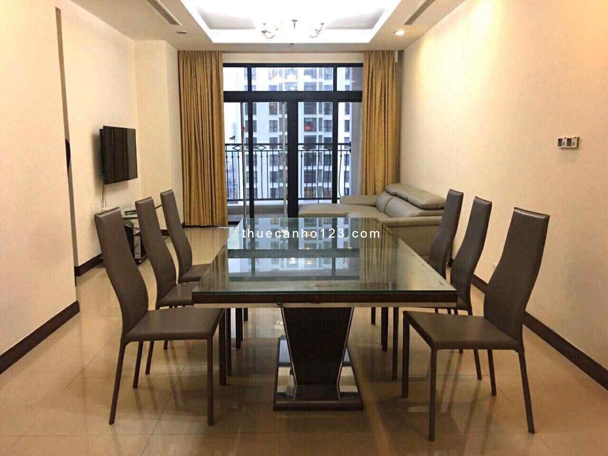 Cho thuê căn hộ góc Royal City – View quảng trường cực đẹp, lâu dài