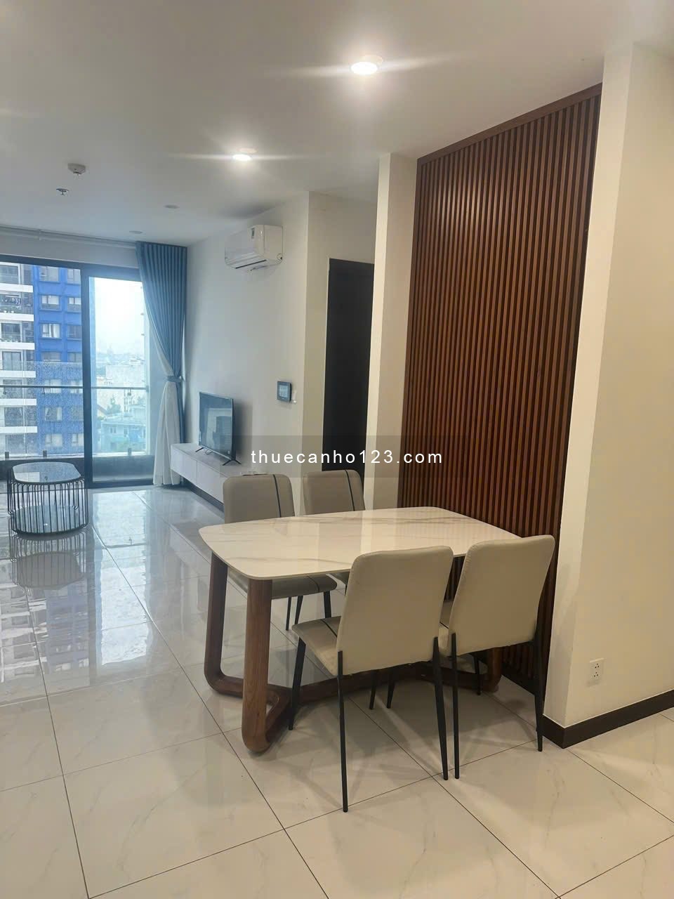 Căn hộ 1 phòng cho thuê chỉ 7.5tr tại C Skyview