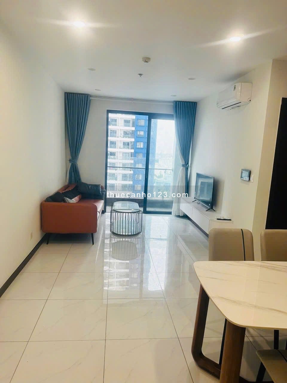 Căn hộ 1 phòng cho thuê chỉ 7.5tr tại C Skyview
