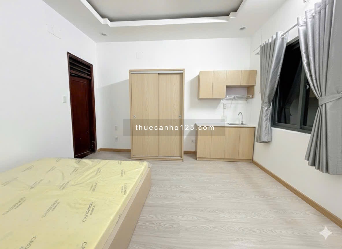 Căn hộ full nội thất Studio cửa sổ trời giáp Q4 , Q1 tại khu vực Quận 7