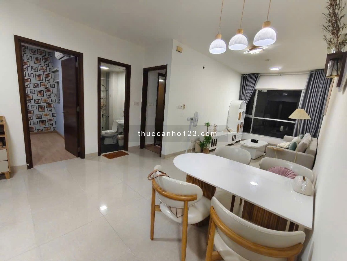 Chung cư Carillon 1, Hoàng Hoa Thám, TB: 70m2, 2p ngủ, ban công 12tr/th