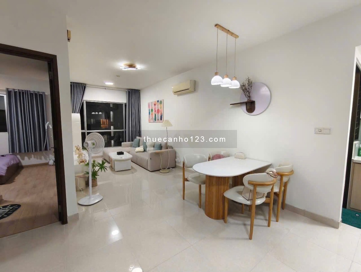 Chung cư Carillon 1, Hoàng Hoa Thám, TB: 70m2, 2p ngủ, ban công 12tr/th