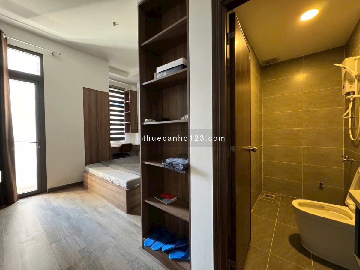Thuê ngay studio 30m² nội thất cao cấp Bùi Đình Tuý Bình Thạnh gần Quận 1, Quận 3